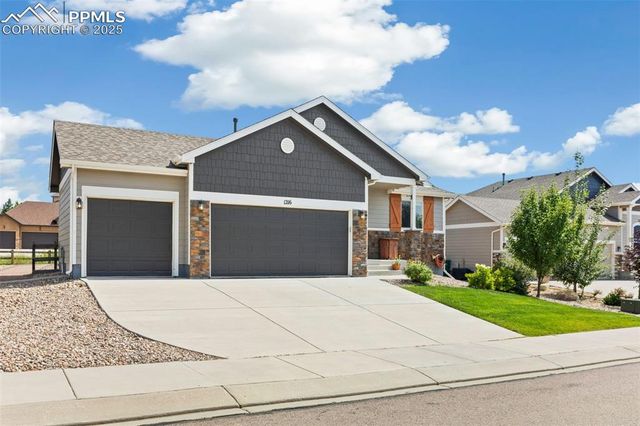 1216 Night Blue Circle, Monument, CO 80132