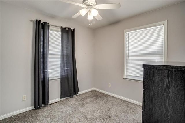 902 LEY Circle, Excelsior Springs, MO 64024