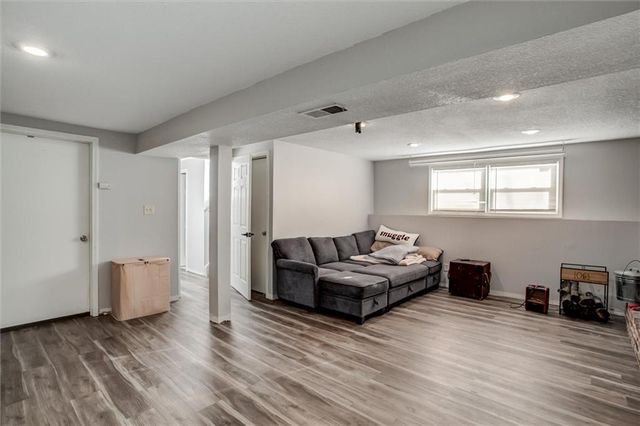 902 LEY Circle, Excelsior Springs, MO 64024