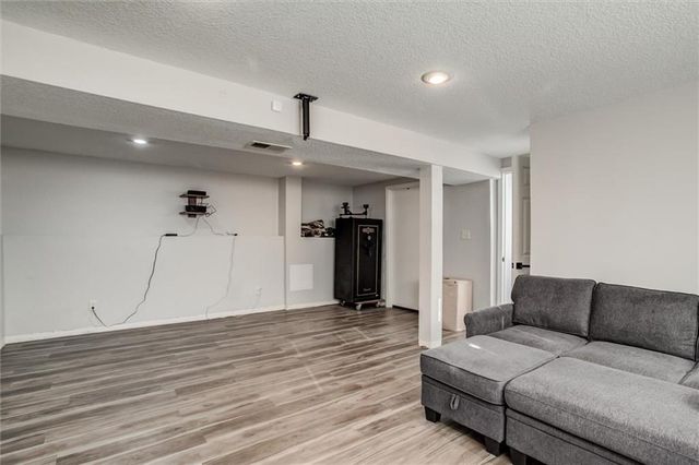 902 LEY Circle, Excelsior Springs, MO 64024