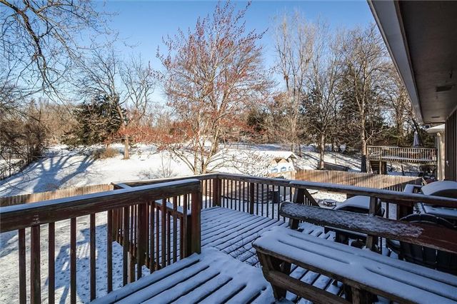 902 LEY Circle, Excelsior Springs, MO 64024