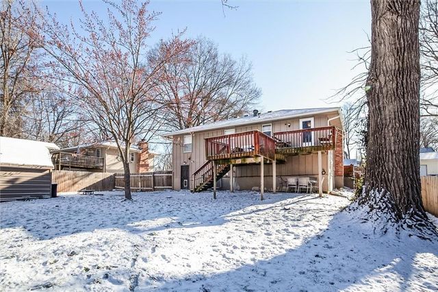 902 LEY Circle, Excelsior Springs, MO 64024