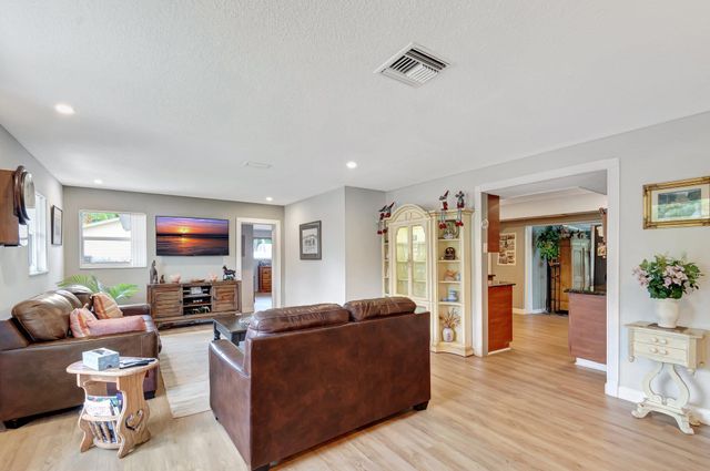 9212 Fountain Road, Wellington, FL 33467