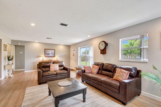 9212 Fountain Road, Wellington, FL 33467