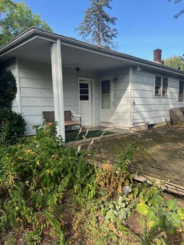 2703 18th Avenue, Rockford, IL 61108