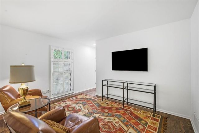 7930 Bristol Court, Prairie Village, KS 66208