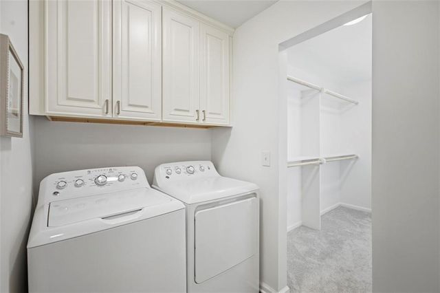 7930 Bristol Court, Prairie Village, KS 66208
