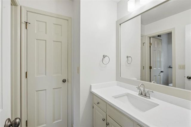 7930 Bristol Court, Prairie Village, KS 66208