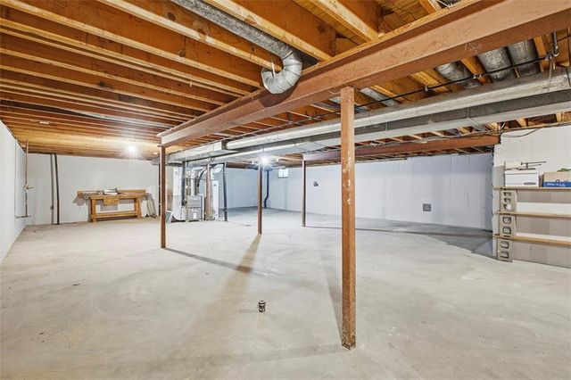 7930 Bristol Court, Prairie Village, KS 66208
