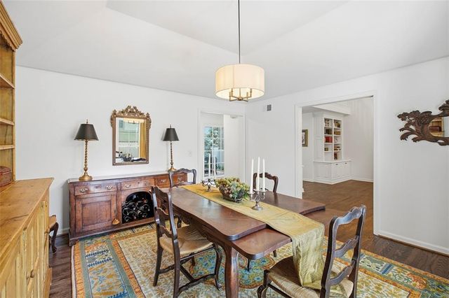 7930 Bristol Court, Prairie Village, KS 66208