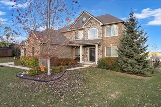 496 Overlook Drive, Oxford Charter Township, MI 48371