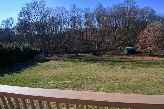 1367 Virginia Woods DR, Moneta, VA 24121