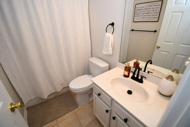 1367 Virginia Woods DR, Moneta, VA 24121