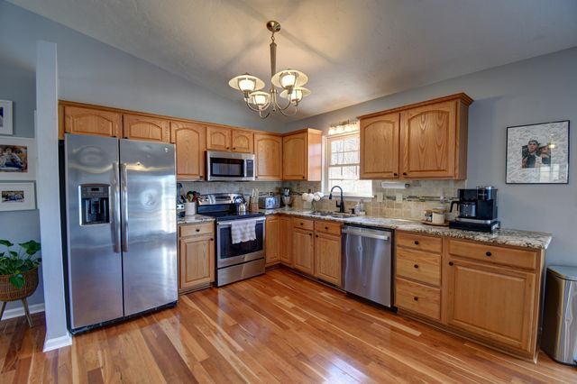 1367 Virginia Woods DR, Moneta, VA 24121