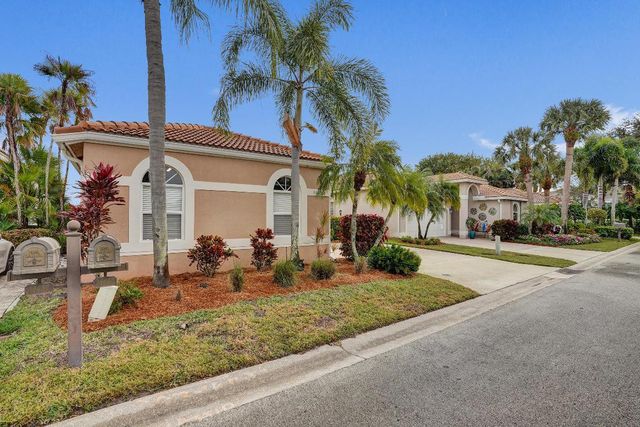 16658 La Mesa Drive, Delray Beach, FL 33484