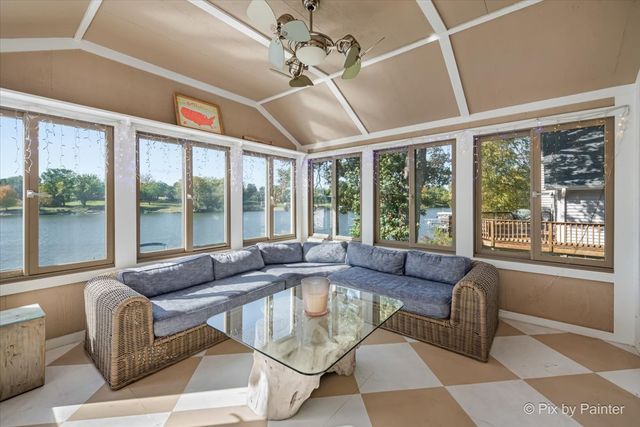 1293 Lake Holiday Drive, Lake Holiday, IL 60548