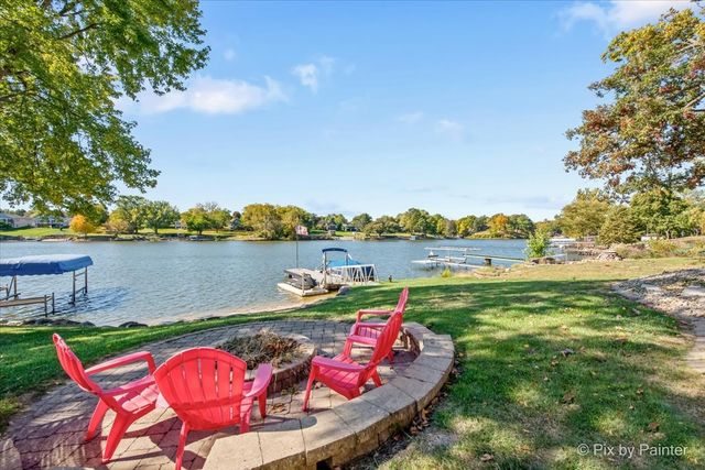1293 Lake Holiday Drive, Lake Holiday, IL 60548