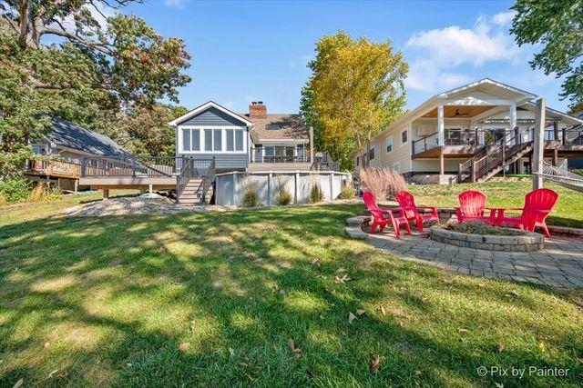 1293 Lake Holiday Drive, Lake Holiday, IL 60548