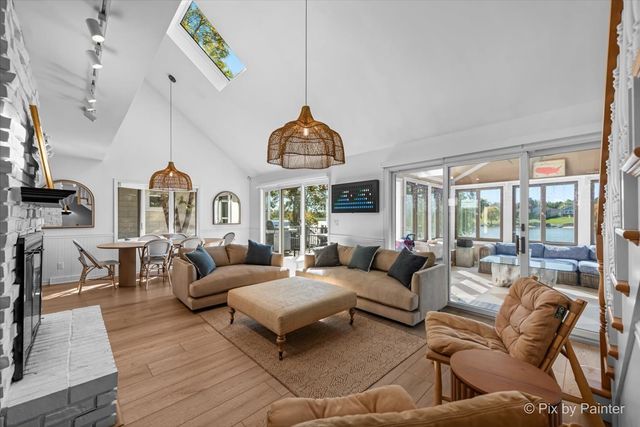 1293 Lake Holiday Drive, Lake Holiday, IL 60548