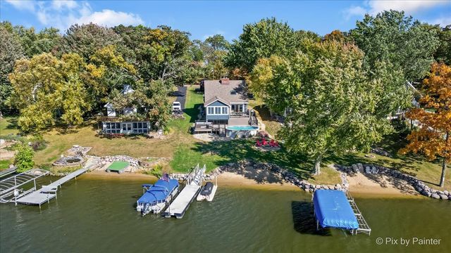 1293 Lake Holiday Drive, Lake Holiday, IL 60548