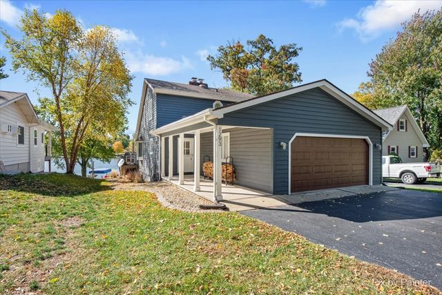 1293 Lake Holiday Drive, Lake Holiday, IL 60548