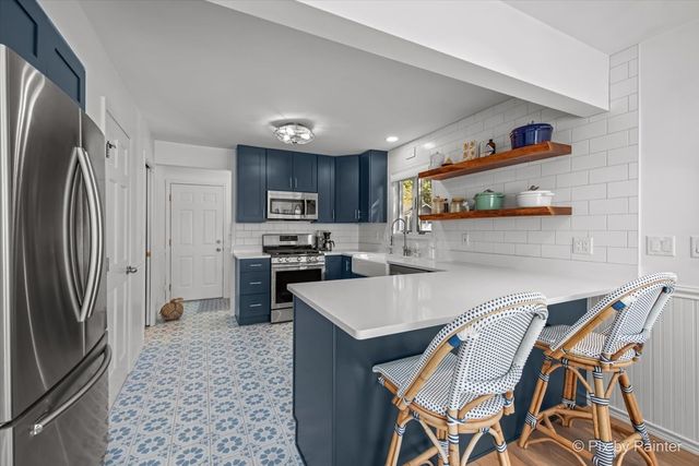 1293 Lake Holiday Drive, Lake Holiday, IL 60548