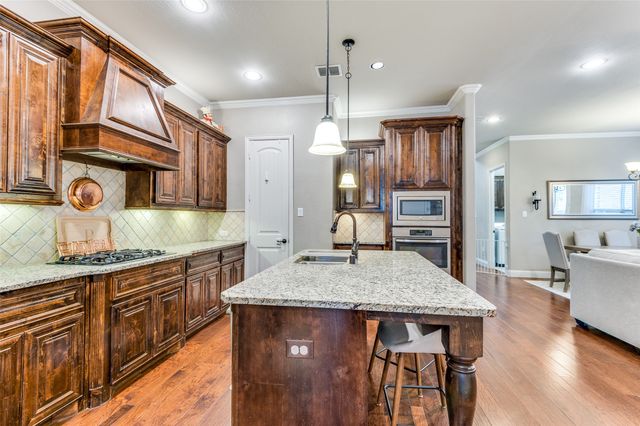 5019 Empire Way, Irving, TX 75038