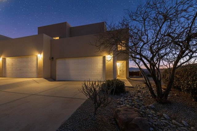 5020 Sala De Tomas Drive NW, Albuquerque, NM 87120