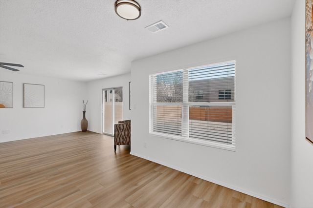 5020 Sala De Tomas Drive NW, Albuquerque, NM 87120