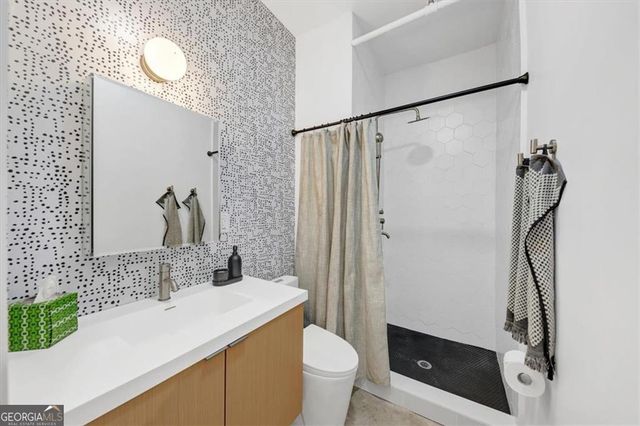 1805 HARVARD Avenue 306, College Park, GA 30337