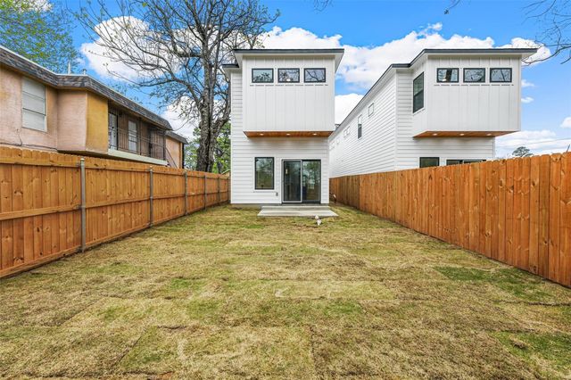2505 Birmingham Avenue, Dallas, TX 75215