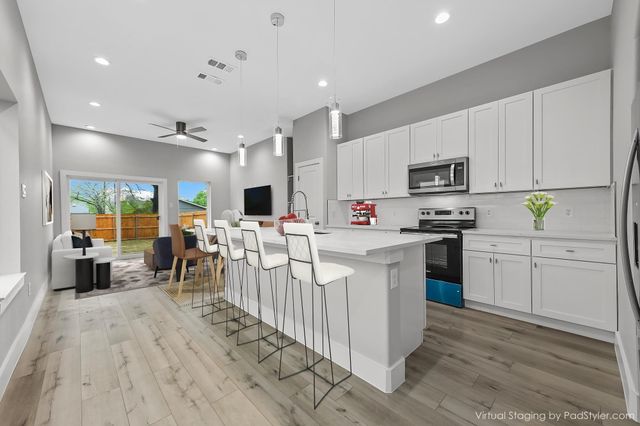 2505 Birmingham Avenue, Dallas, TX 75215