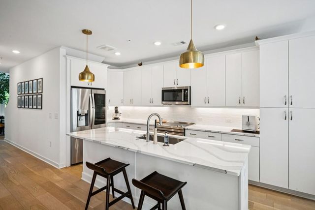 407 Pratt Drive SE 1104, Atlanta, GA 30315