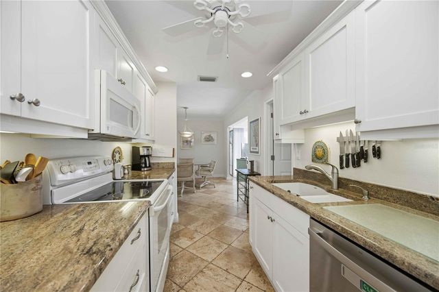 6005 MIDNIGHT PASS ROAD N4, Sarasota, FL 34242