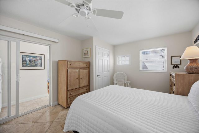 6005 MIDNIGHT PASS ROAD N4, Sarasota, FL 34242