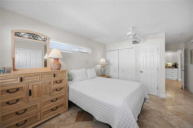 6005 MIDNIGHT PASS ROAD N4, Sarasota, FL 34242