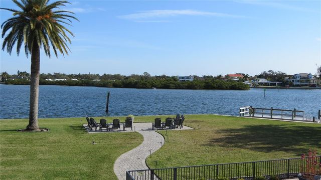 6005 MIDNIGHT PASS ROAD N4, Sarasota, FL 34242