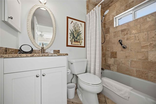 6005 MIDNIGHT PASS ROAD N4, Sarasota, FL 34242