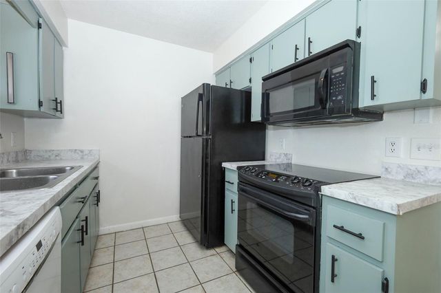 420 WHITEWING CIRCLE, Minneola, FL 34715