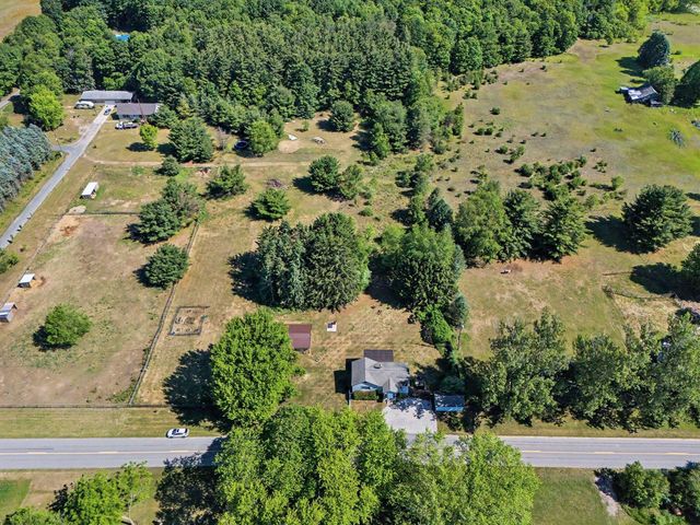 6520 W Johnson Road, Shelby, MI 49455