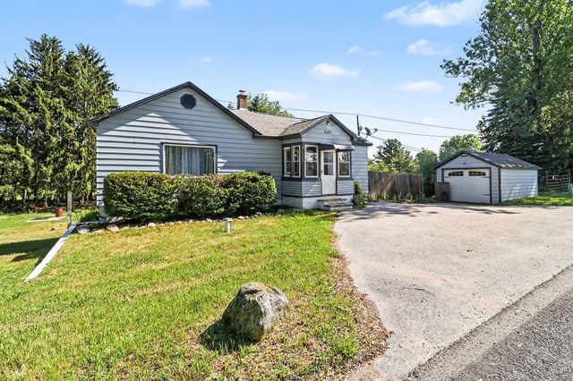 6520 W Johnson Road, Shelby, MI 49455