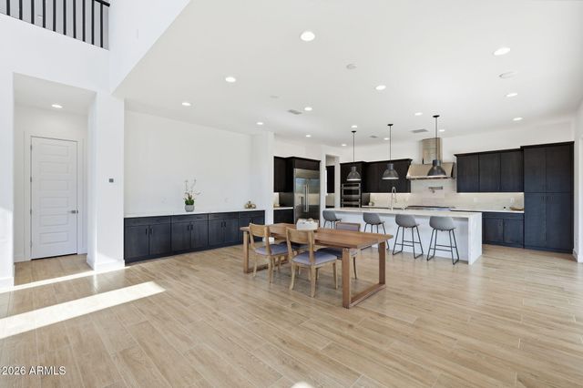 1928 E VILLA LINDA Drive, Phoenix, AZ 85024