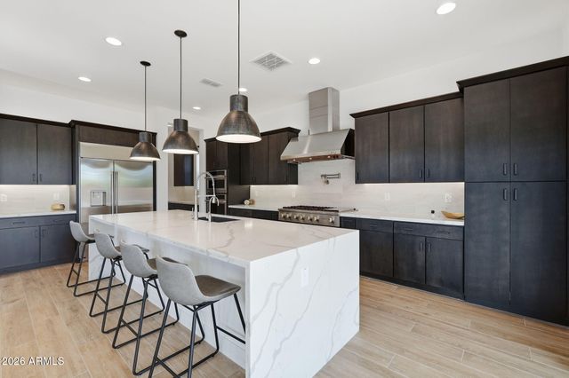 1928 E VILLA LINDA Drive, Phoenix, AZ 85024