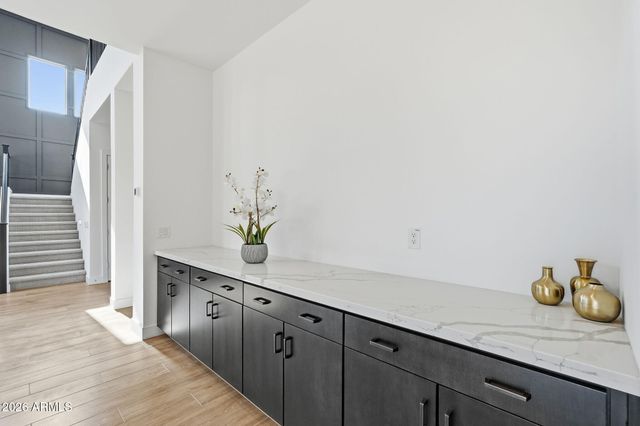 1928 E VILLA LINDA Drive, Phoenix, AZ 85024
