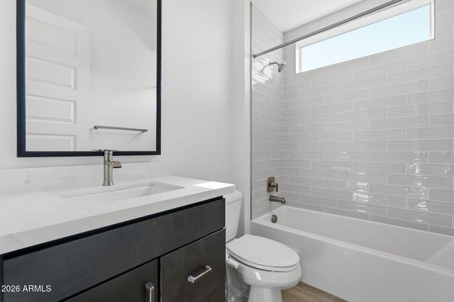 1928 E VILLA LINDA Drive, Phoenix, AZ 85024