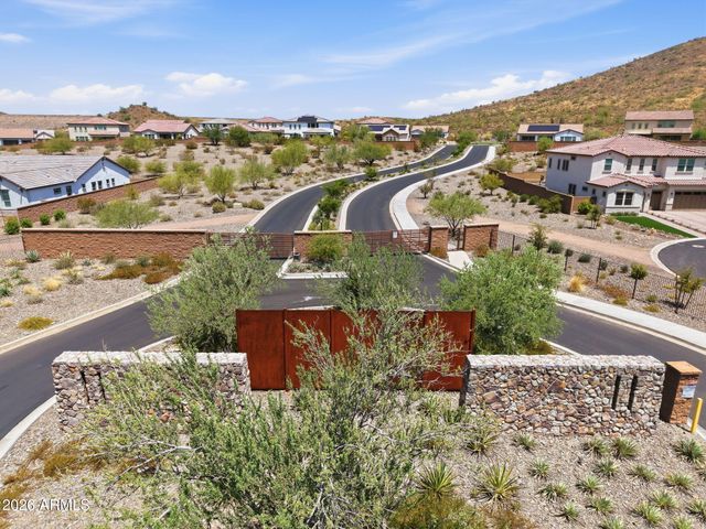 1928 E VILLA LINDA Drive, Phoenix, AZ 85024