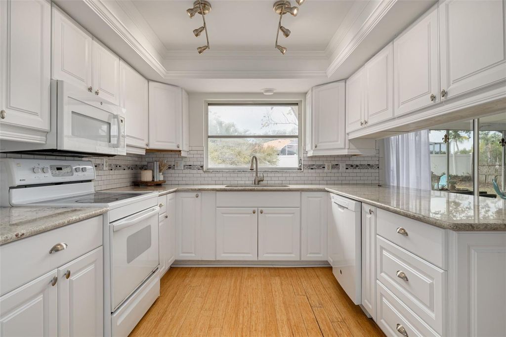 Image 11 of property listing at 3301 SAN GABRIEL STREET, Clearwater, FL 33759