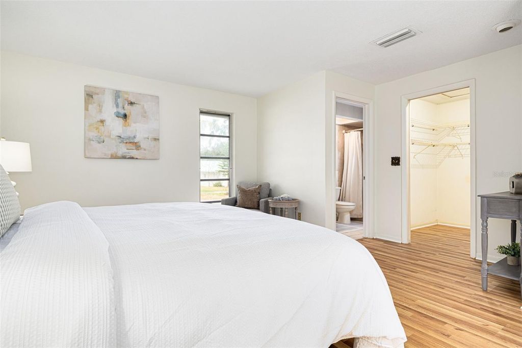 Image 15 of property listing at 3301 SAN GABRIEL STREET, Clearwater, FL 33759