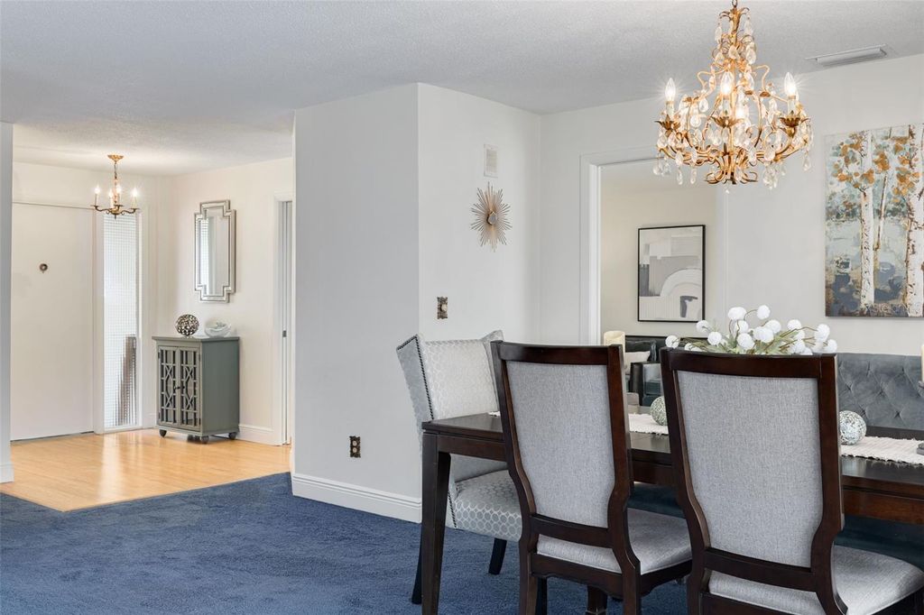 Image 5 of property listing at 3301 SAN GABRIEL STREET, Clearwater, FL 33759