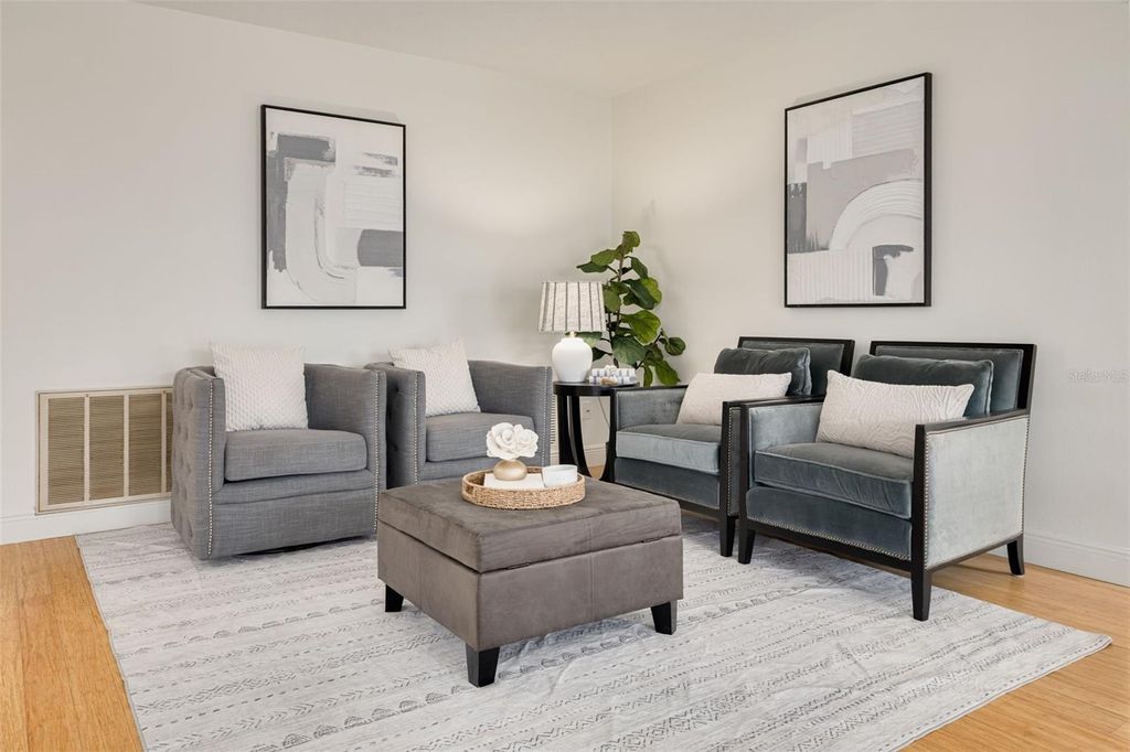 Image 7 of property listing at 3301 SAN GABRIEL STREET, Clearwater, FL 33759